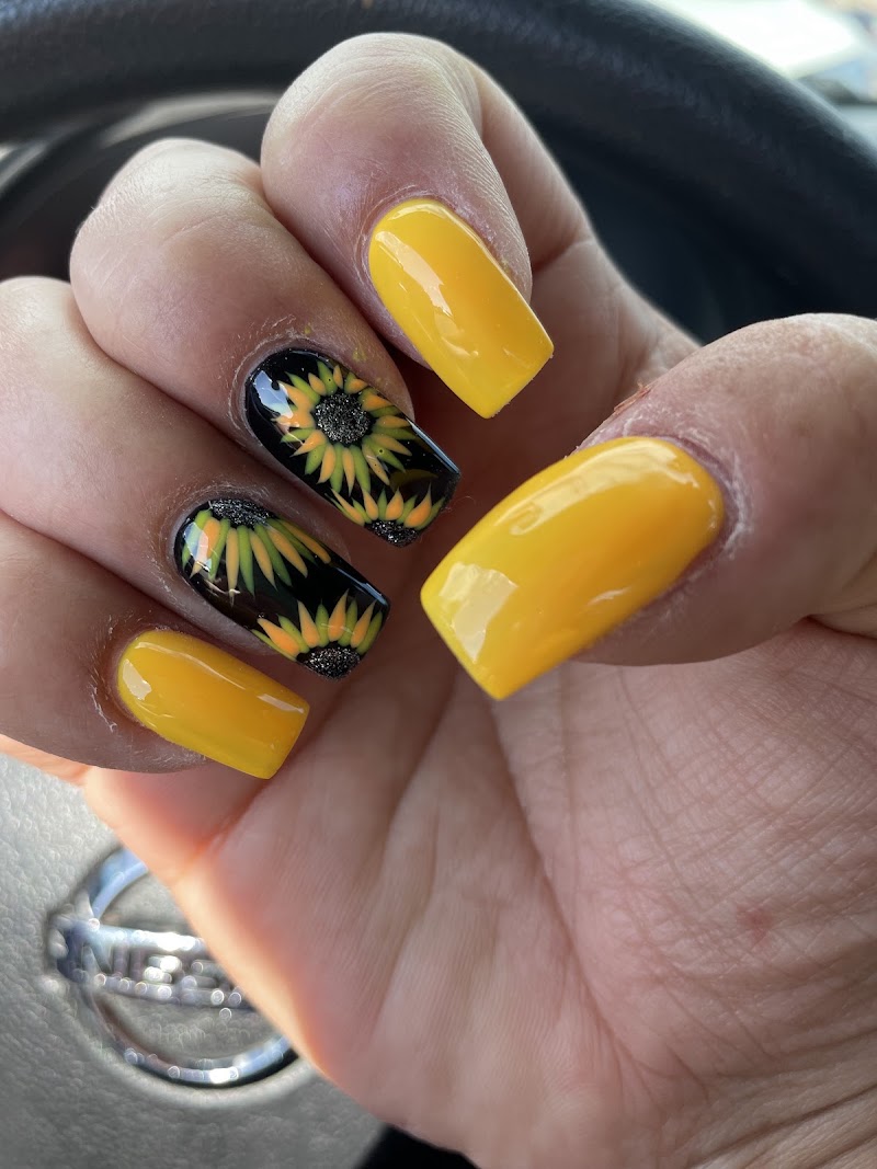 Wishkah Nails, nail salon in Aberdeen, WA, photo 1 of 8