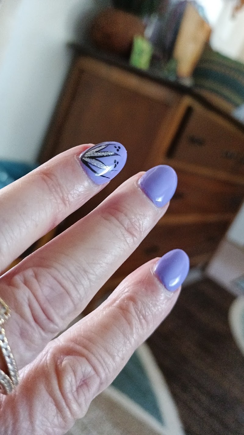 Wishkah Nails, nail salon in Aberdeen, WA, photo 4 of 8